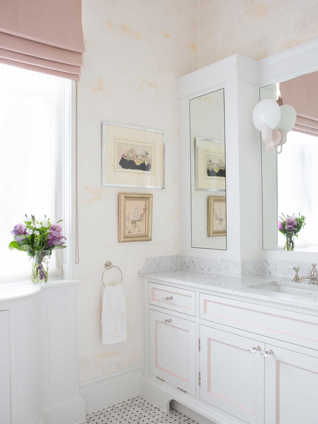 Aqualille Hand Painted Opaline Wallpaper in a Bathroom